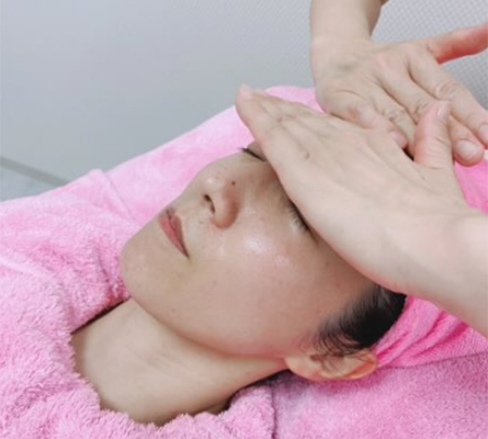 お顔そり前の保護・保湿